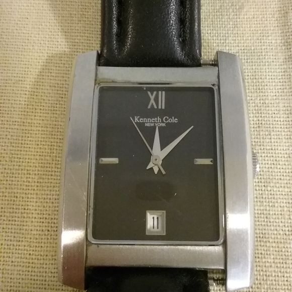 Kenneth Cole Watch - Picture 2 of 4